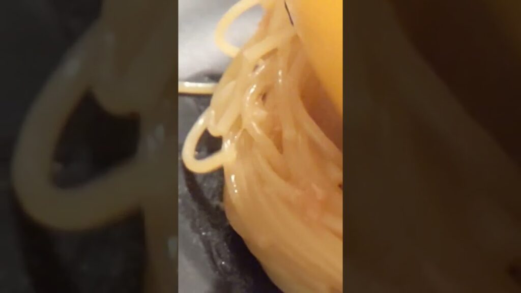 🤘なめ茸サンDE作る和風パスタ🎉フライパンひとつで簡単❤️時短レシピ❤️👍❤️😋#shorts