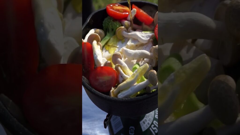 悪魔的にうまいカマンベールアヒージョの作り方　#shorts #レシピ #レシピ動画 #料理 #料理動画 #カマンベールチーズ #アヒージョ #キャンプ飯