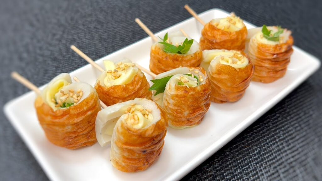 おつまみにいかが？冷蔵庫に残ってた大葉とチーズでくるくるちくわ！暑い日に火を使わないオススメレシピ！誰でも作れる簡単巻くだけ料理！幸せひとり晩酌！ビールたくさん用意しといてください！