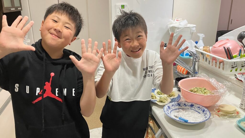 子供でも簡単‼️餃子の包み方🥹料理研究家リュウジさん風 レシピ